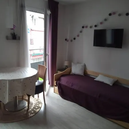 Agreable Familial A Lourdes, Proche Gare Apartament