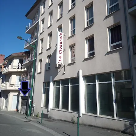 Agreable Familial A Lourdes, Proche Gare 아파트 *